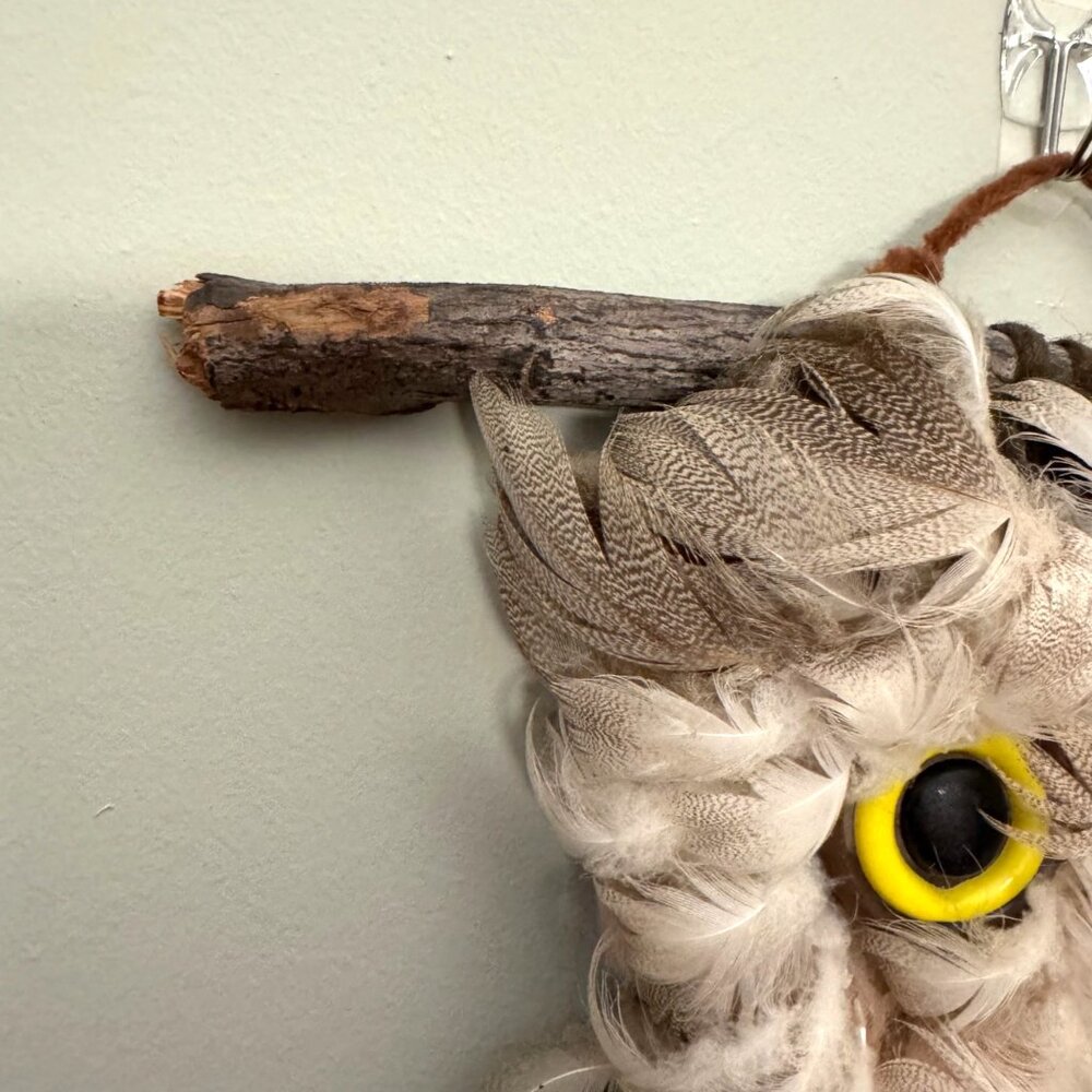 VTG Handmade Feather Owl Wall Hanging Decor With Branch Rod Rustic Nature 16" - Picture 5 of 16